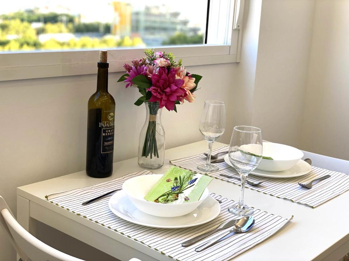 Residencial Santa Justa - Vacacional Sevilla Екстериор снимка
